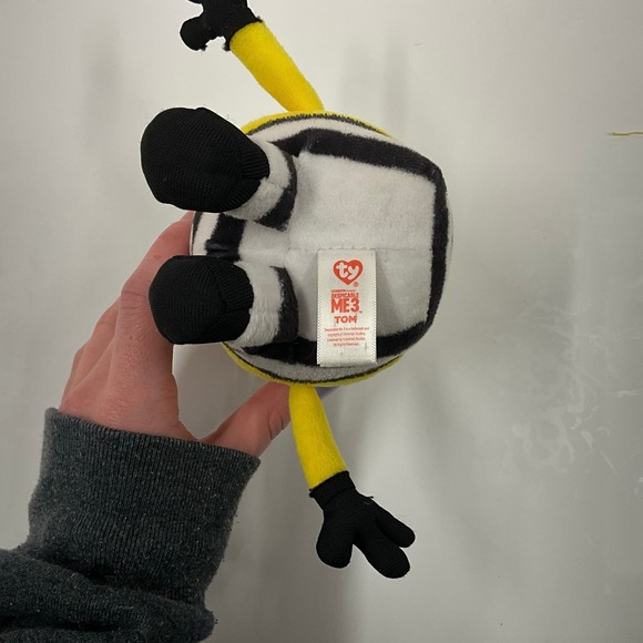 Adorable 7” TY Minion Despicable Me 3 Plush Doll Stuffed Animal Toy - Picture 3 of 8